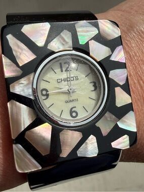 Chico’s Mother of Pearl Mosaic Cuff Bangle Watch Statement Piece Needs Battery